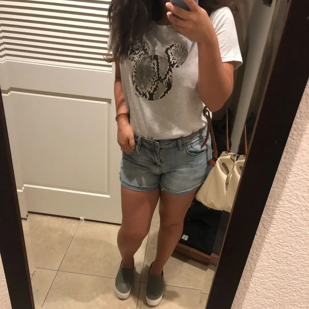 Mickey Mouse snakeskin t shirt - Picture 6 of 9